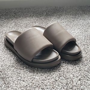 H&M Slide Sandal size 41/9-9.5